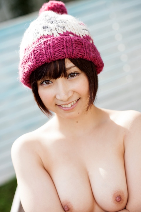 歩美おっぱい＆帽子 - おっぱい写真