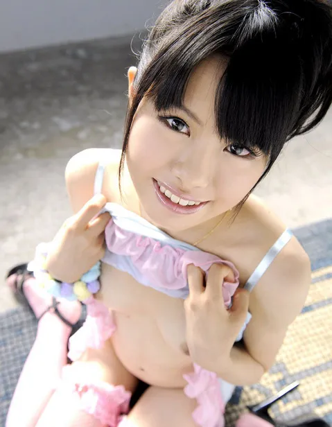 美少女と遊ぶエロ写真の中サムネ