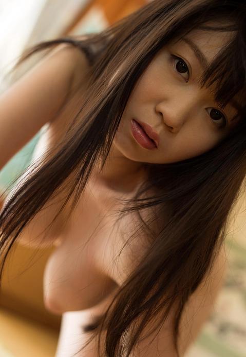 美しい女性は全裸 - エッチ写真