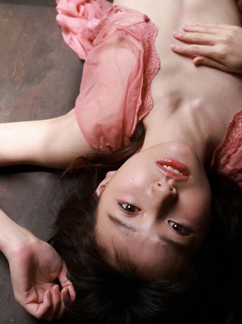 美乳美女の美ヌード４ - 透けヌード