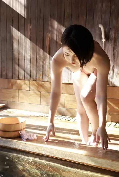 湯ぶねへの入り方３の中サムネ