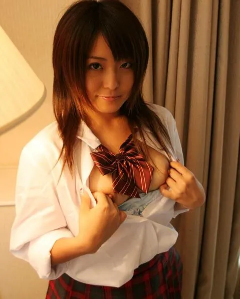 女子高生エロ画像11の中サムネ