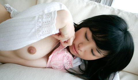 寝ころびおっぱい - おっぱい写真