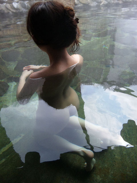 後ろからしたい事 - 風呂ヌード