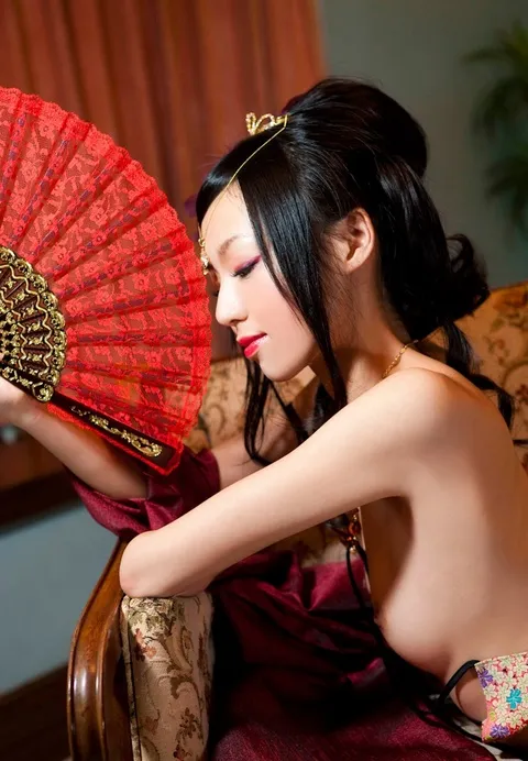 世界から見たアジアンエロかの中サムネ