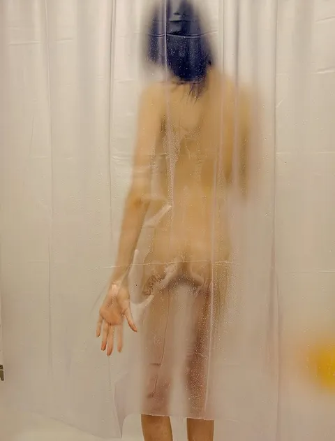 全裸を透かしてみるの中サムネ